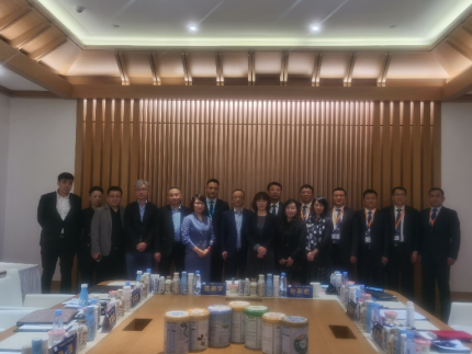 苏宁家乐福与伊利集团高层深度会晤  共同挖掘零售增长新契机