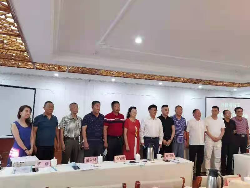社企相融合  拓宽公益路