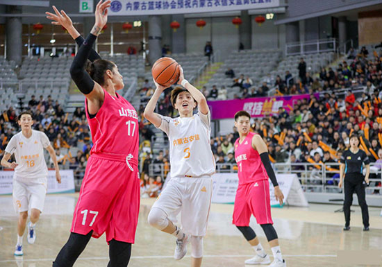 内蒙古女篮新年首战大胜 巴特尔展望2020