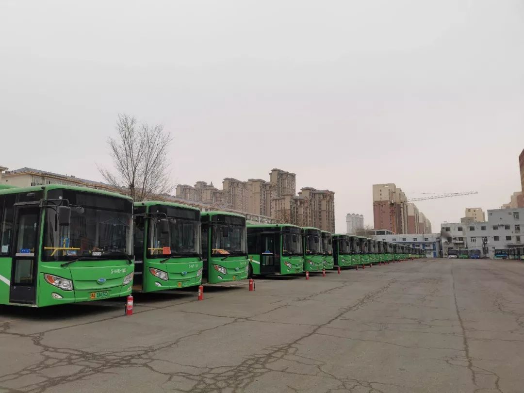 呼和浩特：公交车载客不得超过30人