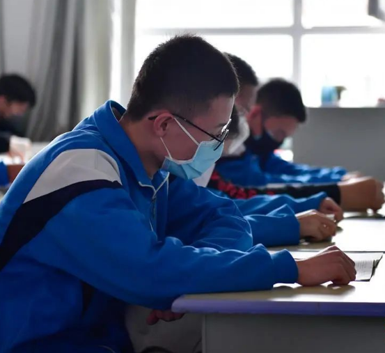 内蒙古继续推迟大中小学幼儿园开学时间