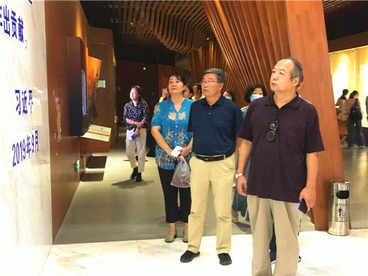 自治区政协新闻出版界别组“保护传承弘扬黄河文化”调研（二）