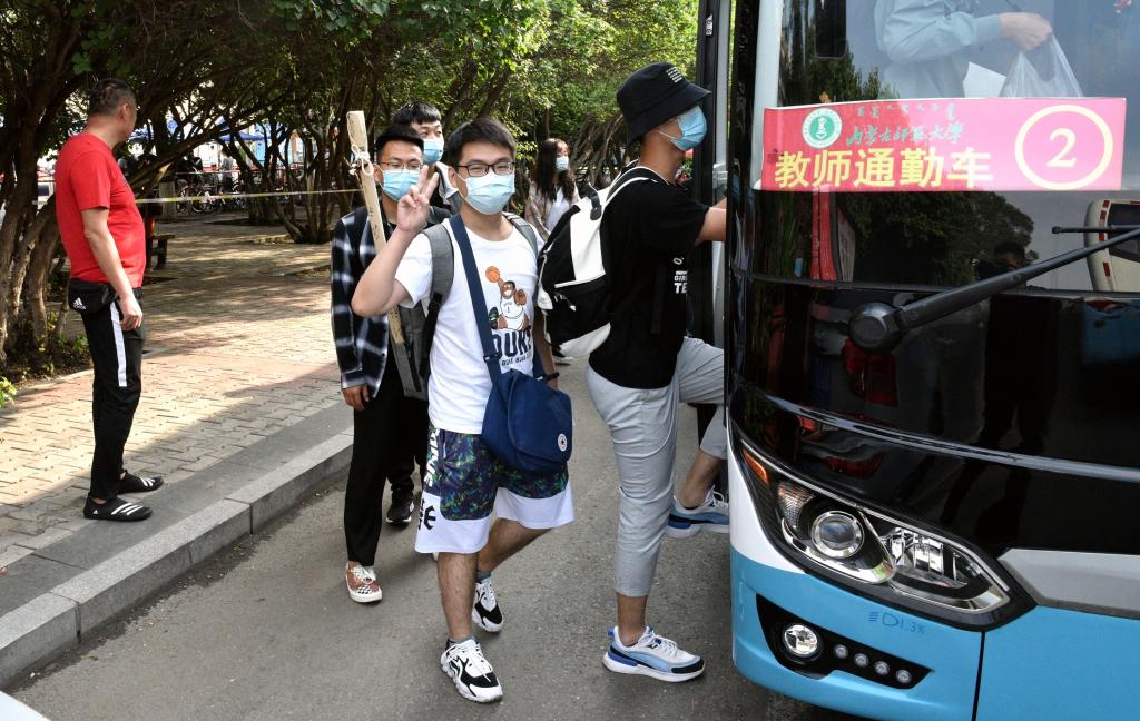 秋风起，马蹄急，终于等到你——内蒙古师范大学秋季学期第一批学生顺利返校