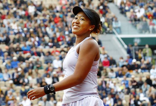 美网大坂直美击败阿扎伦卡再度加冕女单冠军