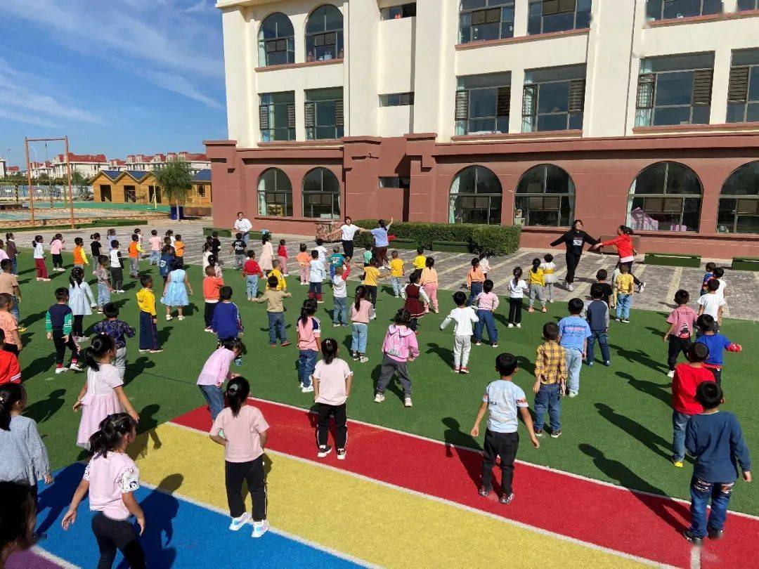 内蒙古出台措施 加强民族语言授课学校国家统编教材师资队伍建设