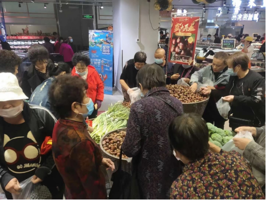 9月30日，苏宁家乐福五店同开纳客