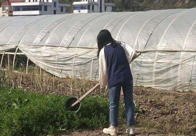 内蒙古师范大学在全区高校中率先开设“劳动教育”必修课程