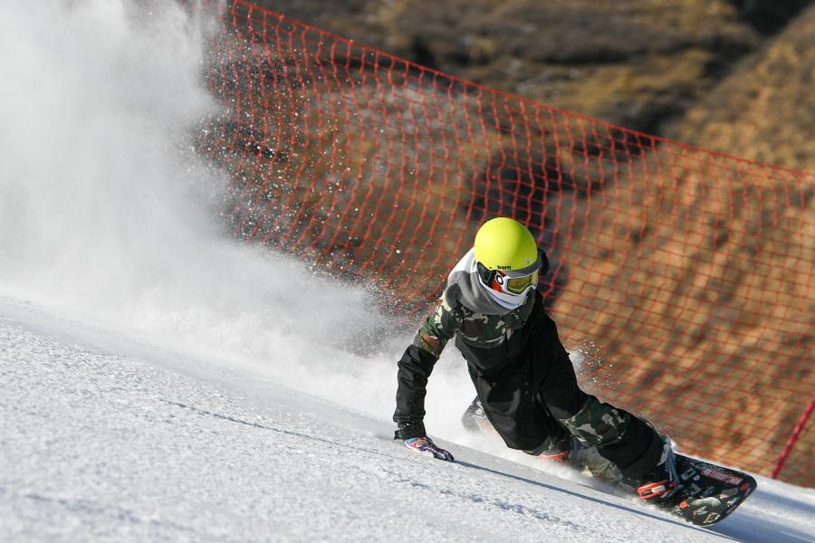 全民健身——乌兰察布：乐享滑雪