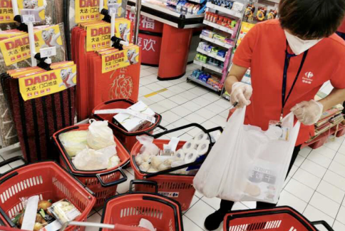 实折实扣、扩容提效、智能补货：苏宁家乐福助力宅家过春节