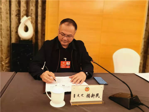 【社会热点】关注农民工工资，做好参政议政工作