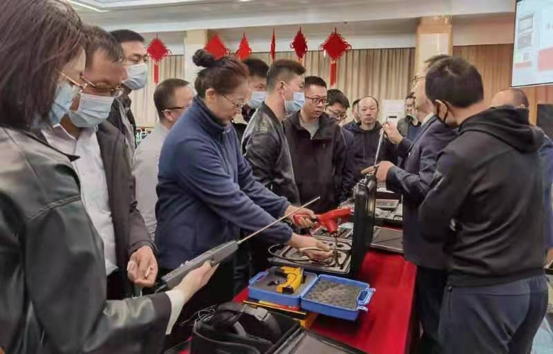 以交流促质效  让保险服务持续升温