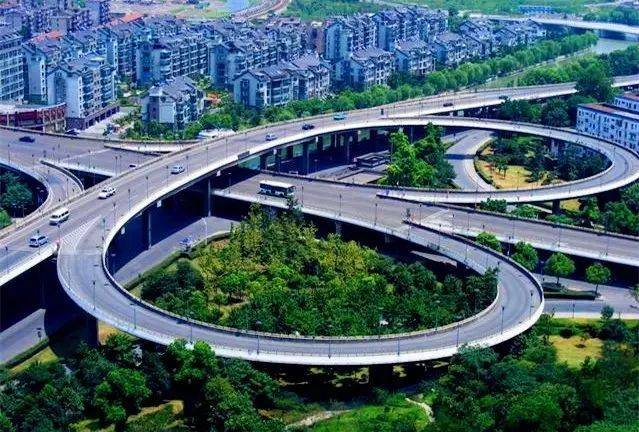 今年呼和浩特市计划实施564个重大项目