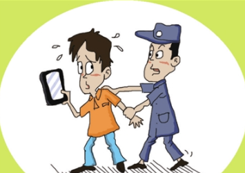 呼和浩特警方侦破两起扒窃手机案：吞刀片仍被拘