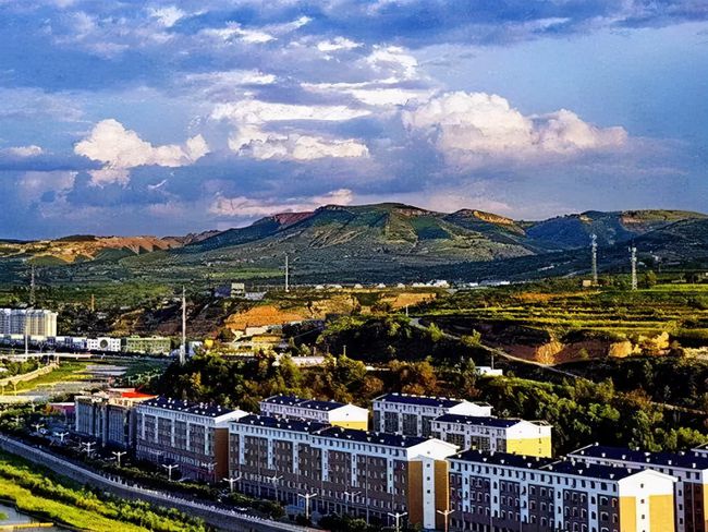 内蒙古：全面推进乡村振兴 实现农牧业农村牧区现代化