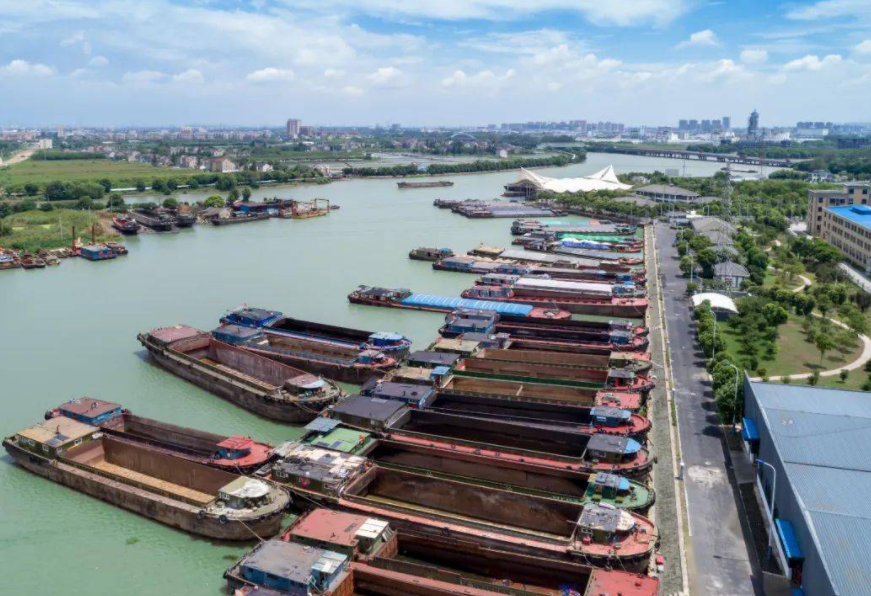 百年征程路 初心映江山