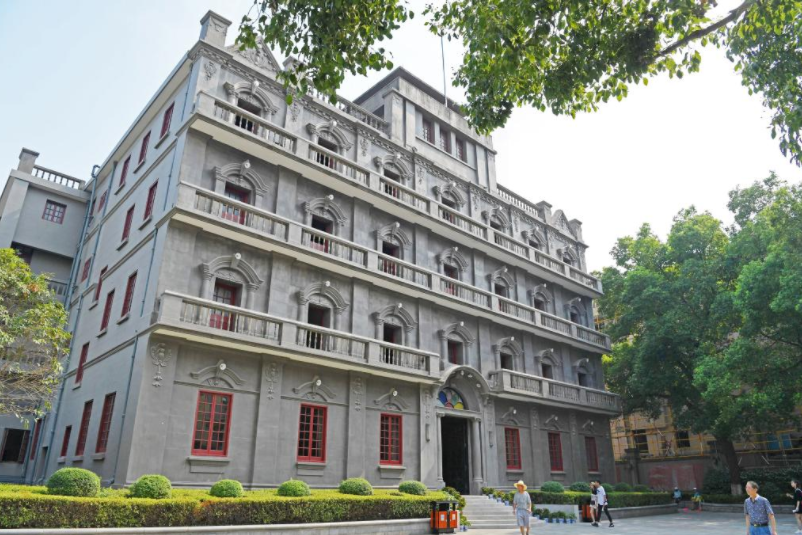 习近平反复强调“党指挥枪”，有何历史与现实意义