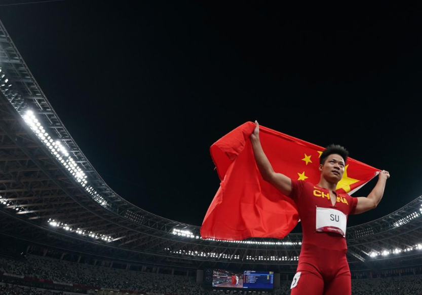 特写：百米赛场，苏炳添的三个神秘姿势