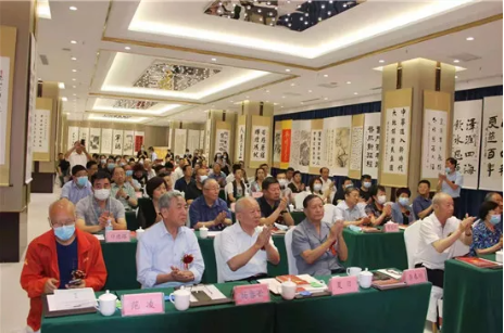 庆祝建党百年军旅书画巡展在呼举办