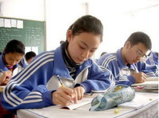 内蒙古明年起将实行全区统一中考命题考试