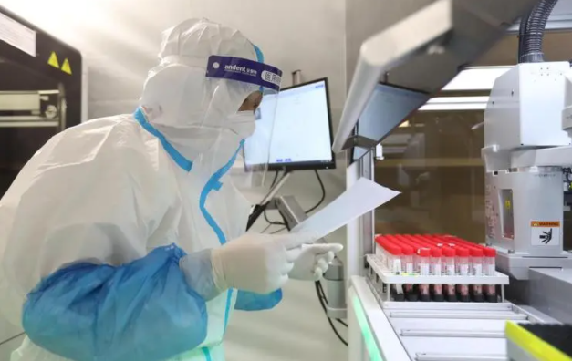 内蒙古要求各盟市加强核酸检测能力：500万人以内2天完成全员检测