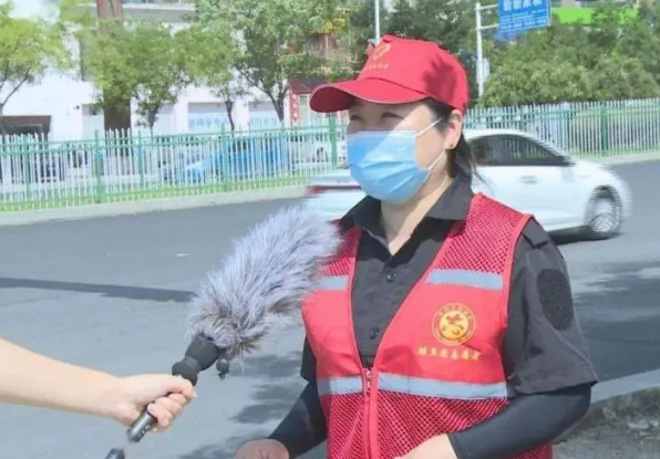 呼和浩特1200余名志愿者“我为创城做贡献”