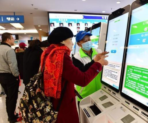 中国3年追回医保基金超340亿 是谁在动“救命钱”？