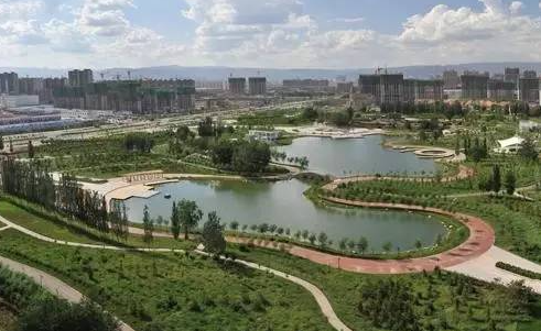 疫情防控期间 呼和浩特市各大公园实行“限量错峰”管理