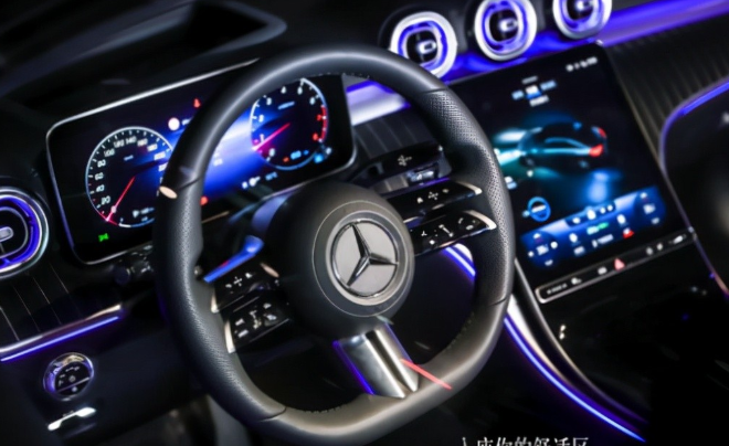 2021梅赛德斯-奔驰北区全新长轴距C级车呼和浩特上市发布盛典启幕