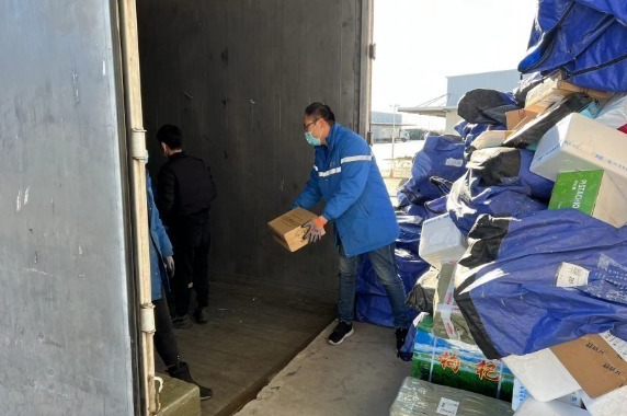 呼和浩特多家快递企业承诺：春节不打烊 服务不打折