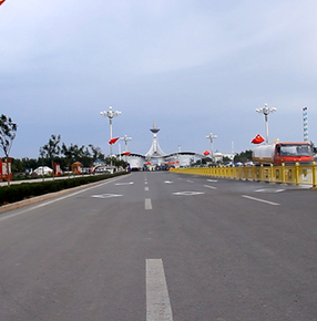 内蒙古：口岸经济活力四射