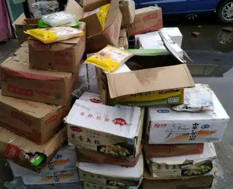 呼和浩特：4家经营主体出售过期三无产品被严肃处理