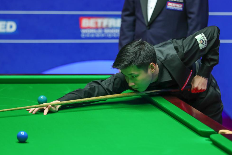 斯诺克世锦赛赵心童轻松闯首轮