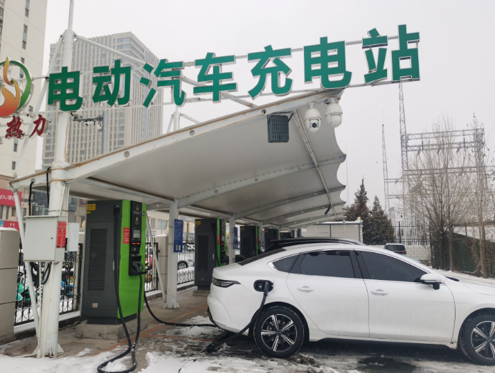 怎样走出新能源汽车充电难窘境？