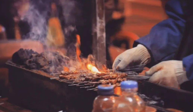 提振城市烟火气，呼和浩特市开放50处早市夜市周末集市