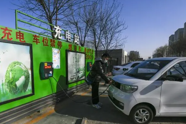 呼和浩特市今年将新增7000个充电桩