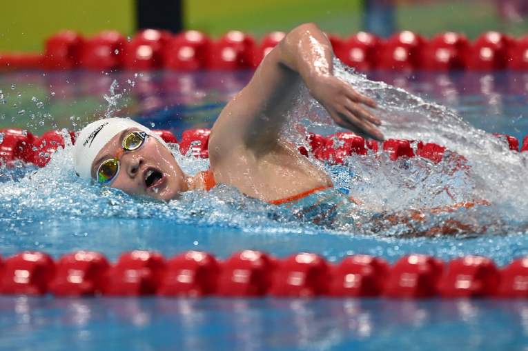 全国游泳冠军赛：李冰洁追平女子400米自由泳亚洲纪录