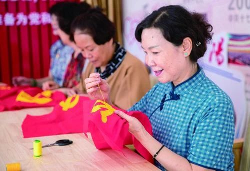 呼和浩特：“团结花”结出“幸福果”