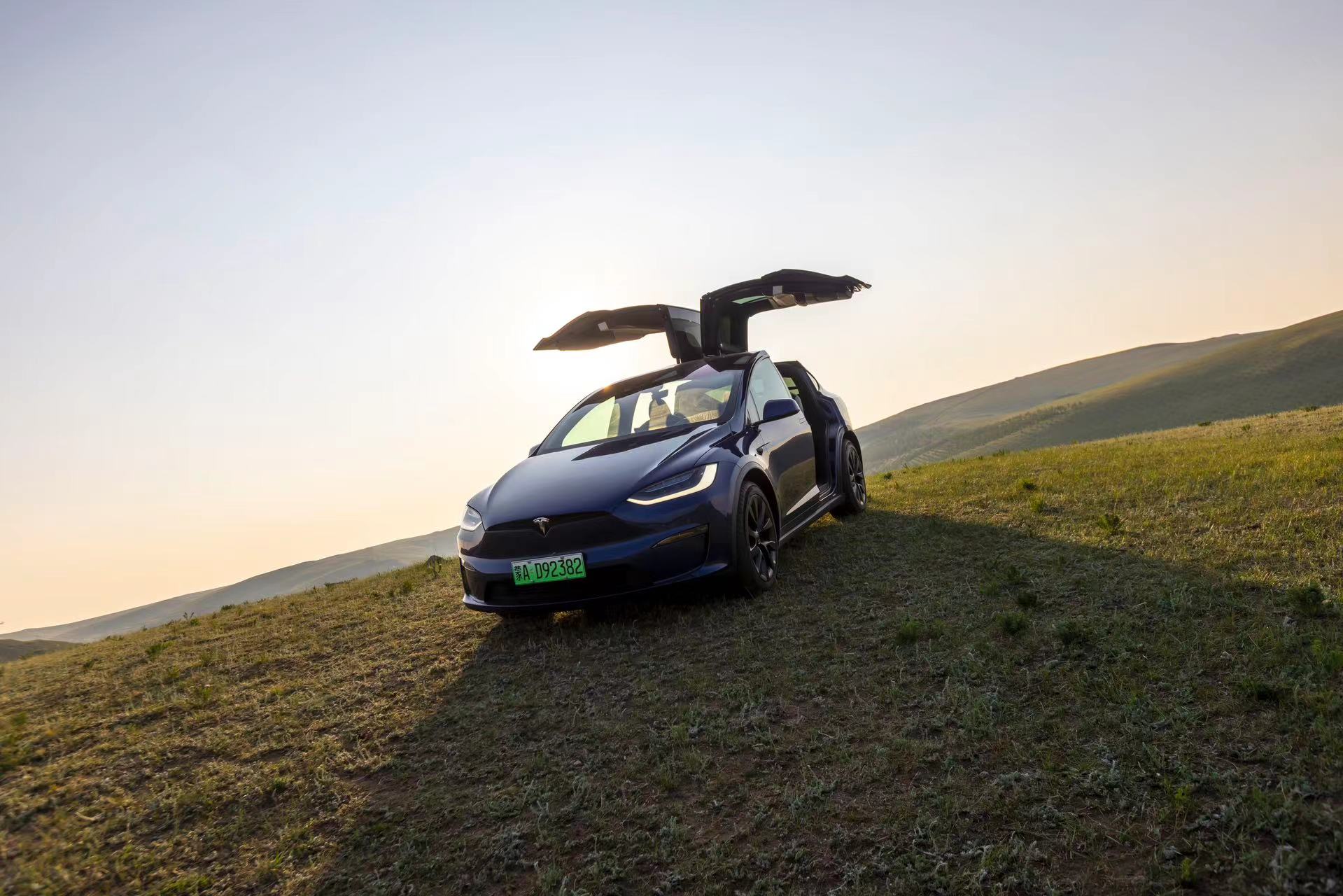 特斯拉内蒙古“拓疆”一周年， 铸造新能源草原版图