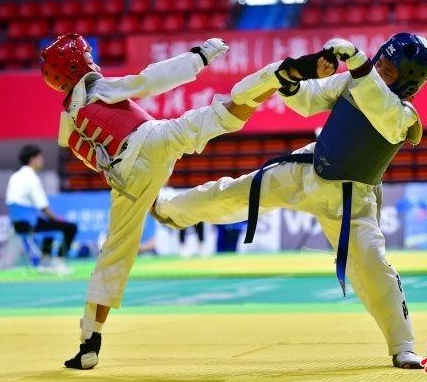 内蒙古十五运跆拳道和羽毛球项目精彩落幕