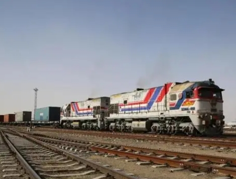 二连浩特铁路口岸出入境中欧班列突破2500列