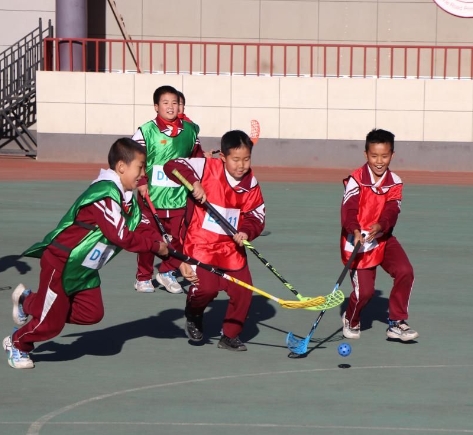 内蒙古“冰雪运动进校园”火热开展