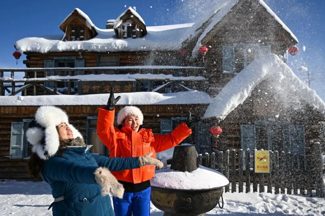 内蒙古自治区党委书记孙绍骋：全面深入具体地把铸牢中华民族共同体意识主线贯彻到各项工作中 