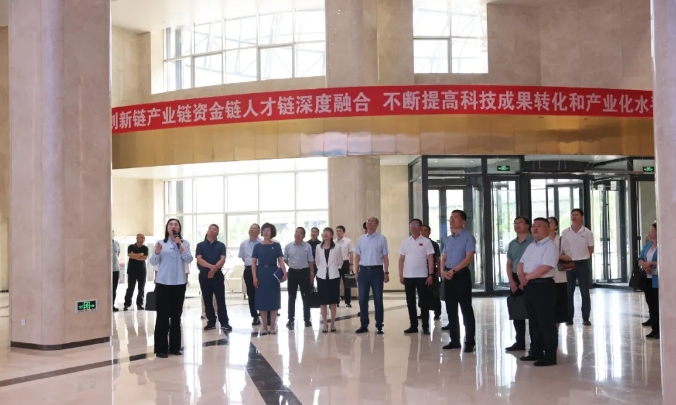 市委统战部与8所驻呼高校党委统战部签署统一战线工作合作协议并召开座谈会