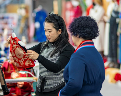 内蒙古非遗年货节激发消费新活力